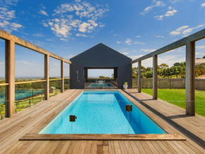 Red Hill Ridgeview Luxury Retreat